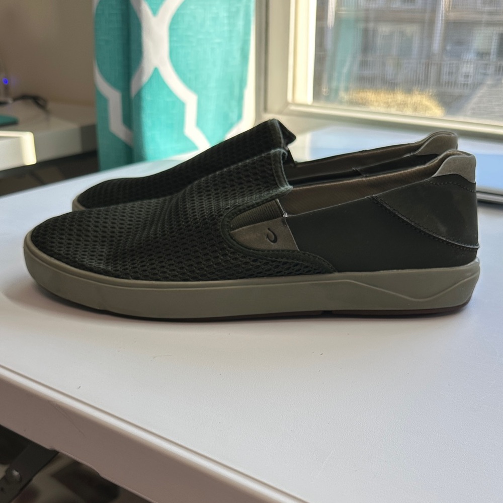 OluKai Men's Lae’ahi Slip-On Mesh Loafers - Olive